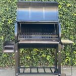 Parrilla chulengo grande con fogon y tapa negra